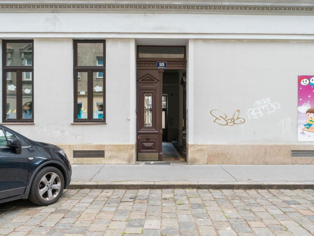 Elegant Apartment In Vienna With Patio Exteriér fotografie